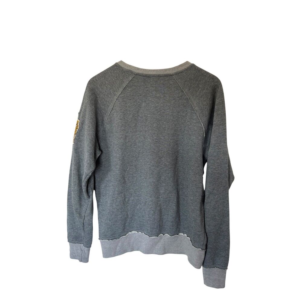 Wizarding World of Harry Potter Hufflepuff Long Sleeve Gray Pullover Sweater M - Picture 6 of 7